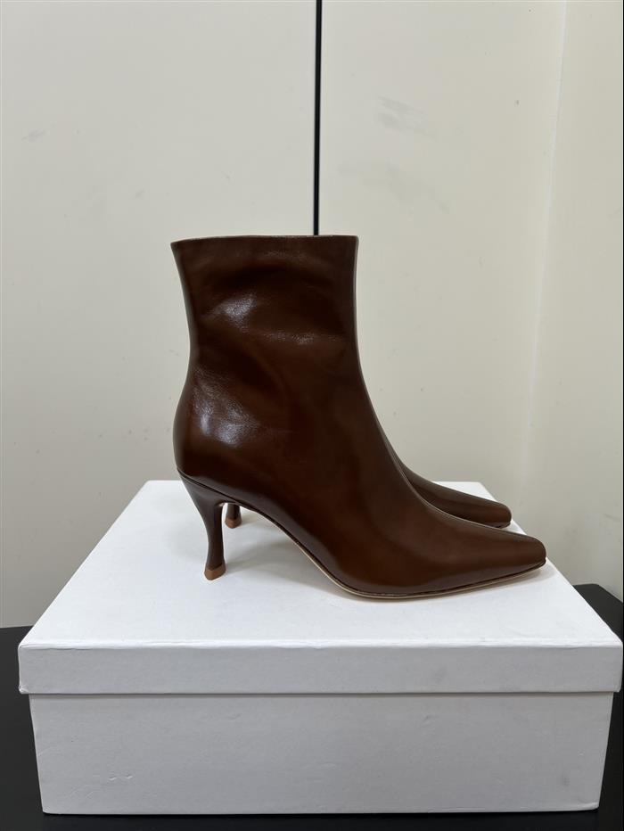 20251128174331379 390